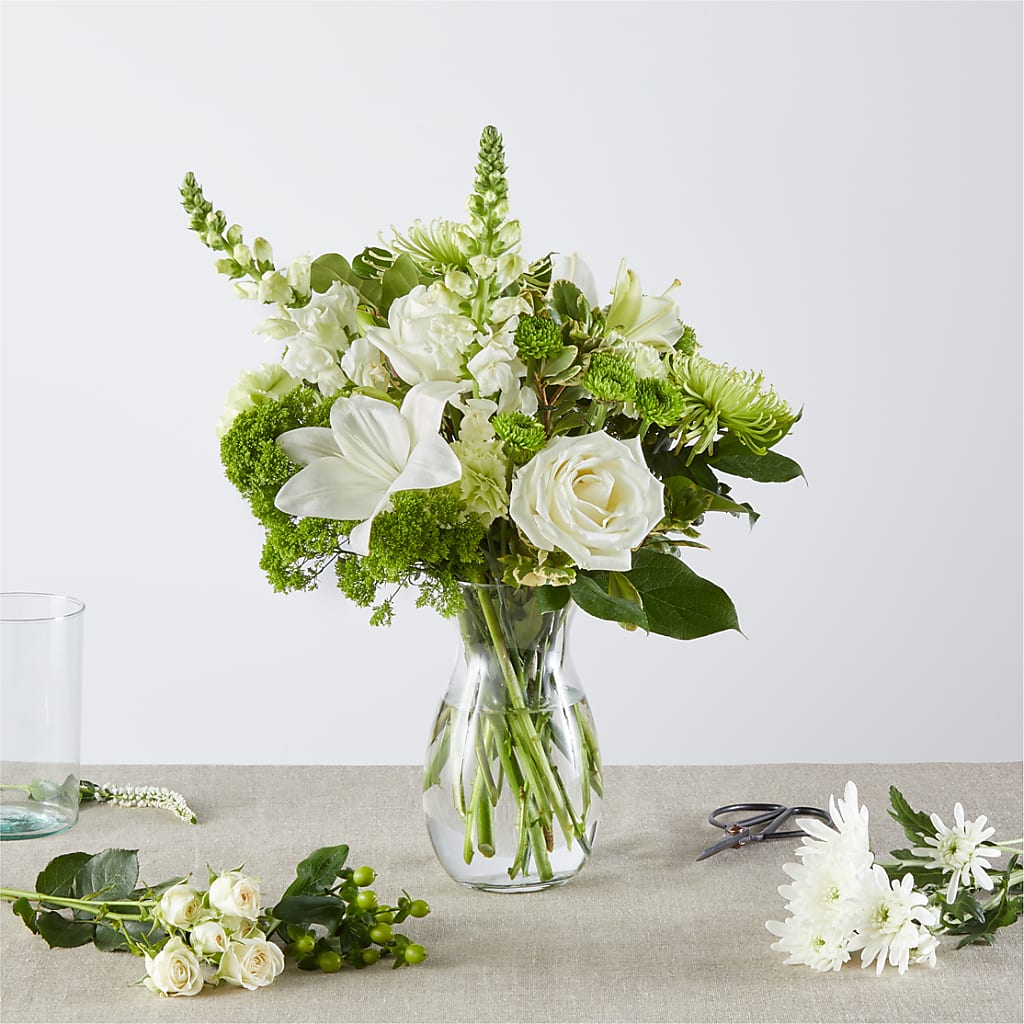 Irish Garden - A Florist Original – HEARTS & FLOWERS FLORIST, Pine Bush NY