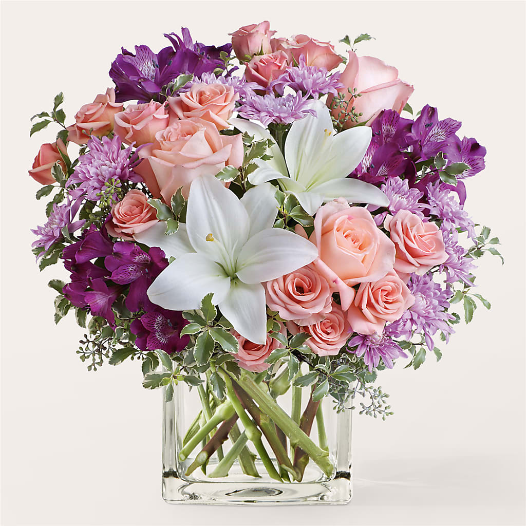 Mani Pedi Bouquet – HEARTS & FLOWERS FLORIST, Pine Bush NY
