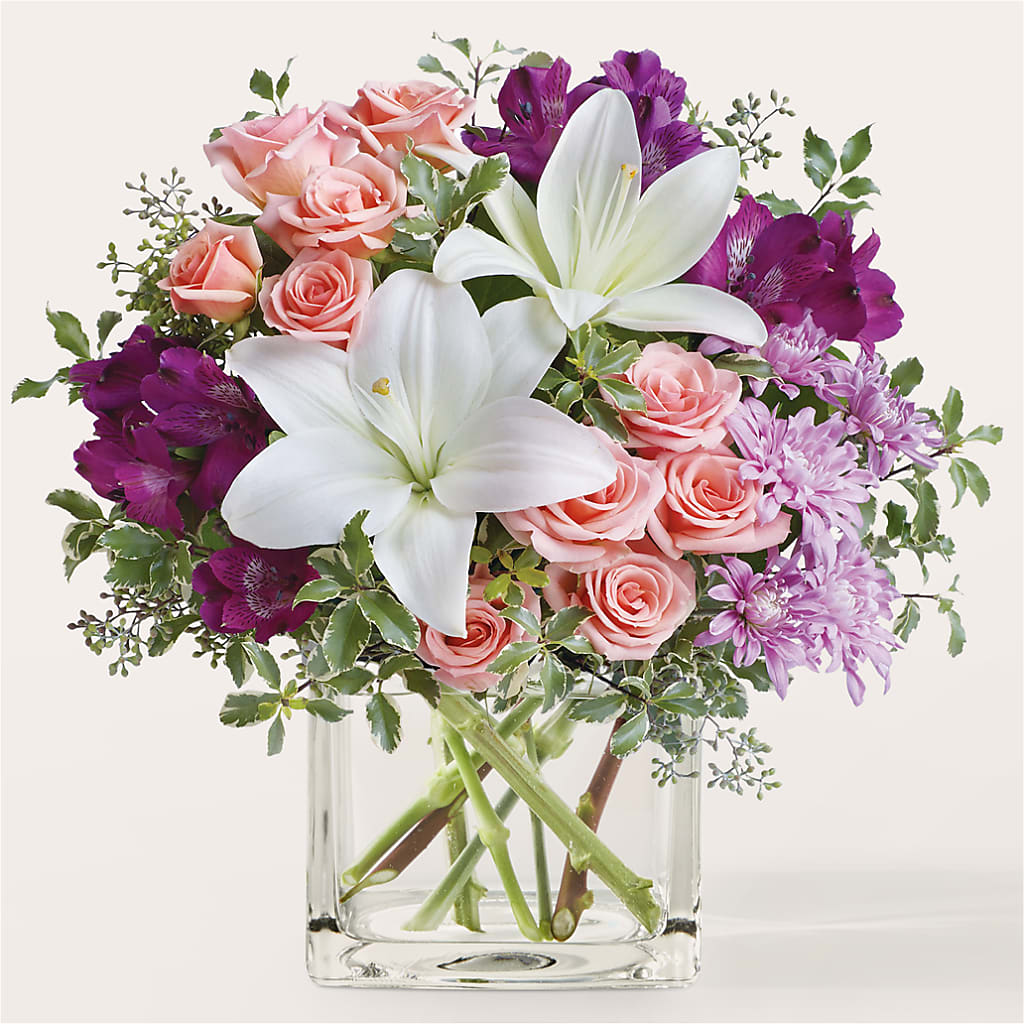 Mani Pedi Bouquet – HEARTS & FLOWERS FLORIST, Pine Bush NY