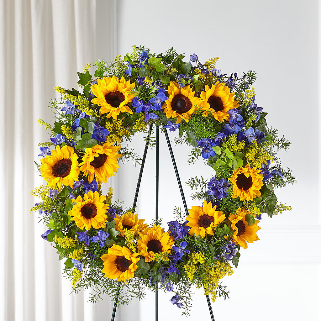 Bright Rays Wreath – HEARTS & FLOWERS FLORIST, Pine Bush NY