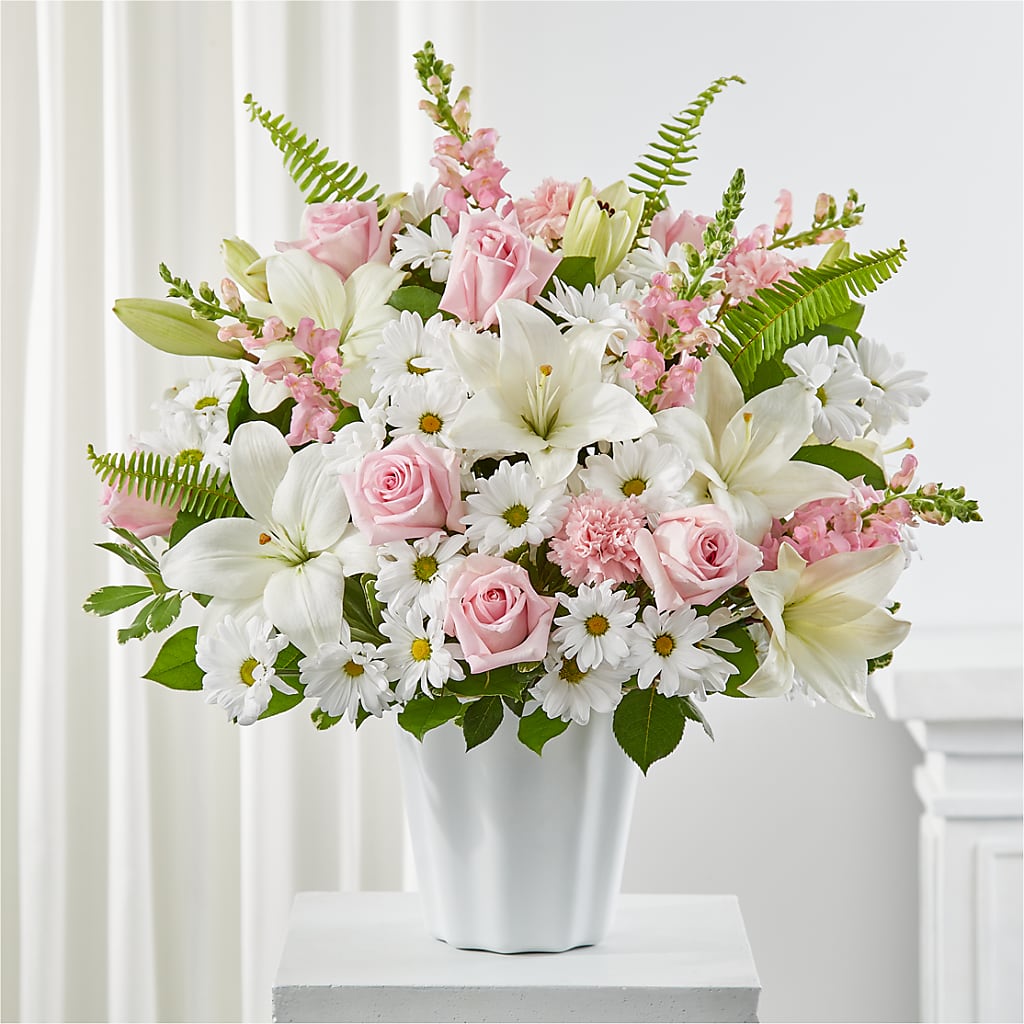 Soft Touch Tabletop Basket – HEARTS & FLOWERS FLORIST, Pine Bush NY