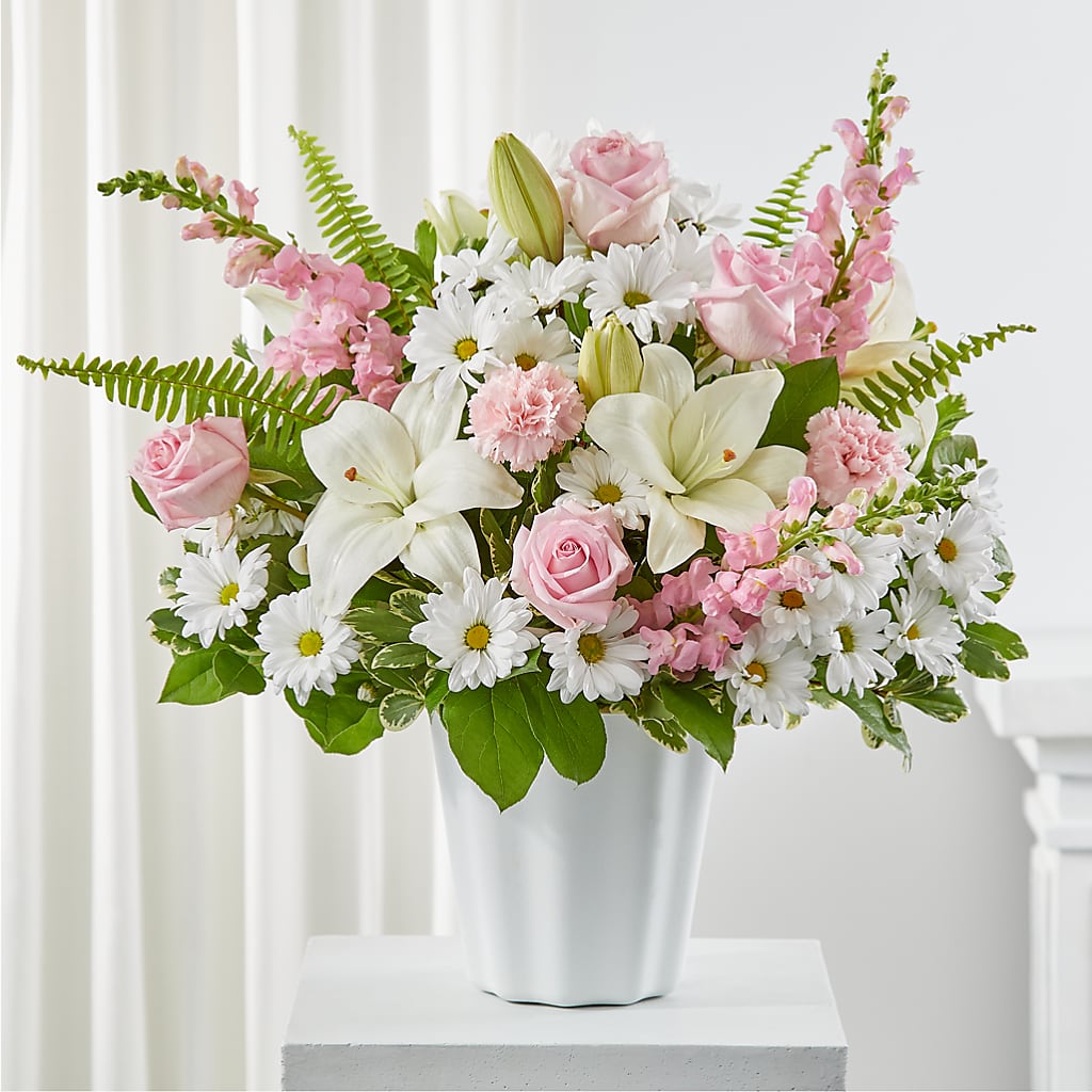 Soft Touch Tabletop Basket – HEARTS & FLOWERS FLORIST, Pine Bush NY