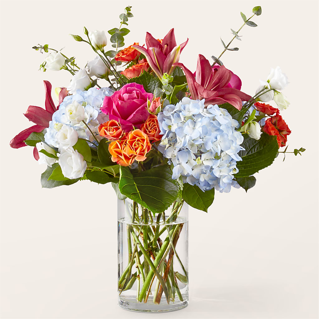 Awestruck Luxury Bouquet – HEARTS & FLOWERS FLORIST, Pine Bush NY