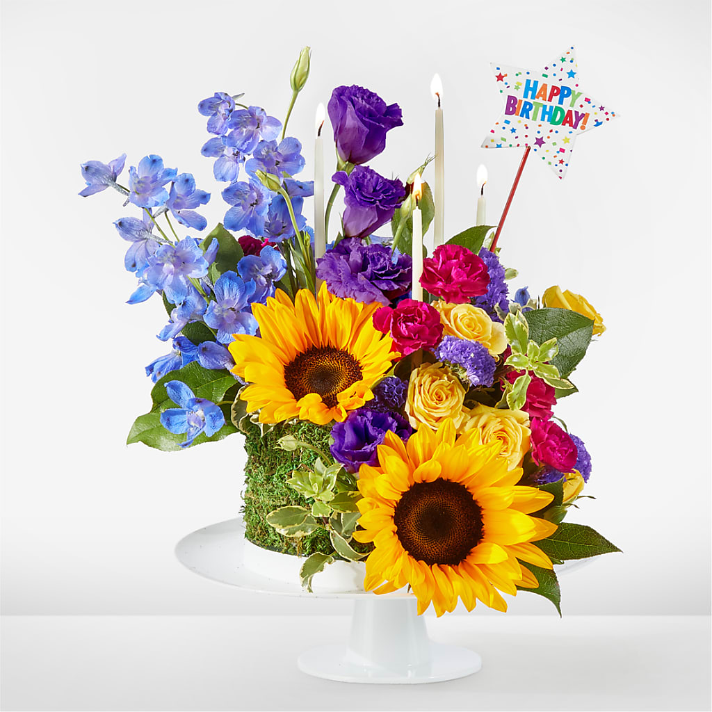 Star of the Day Floral Cake – HEARTS & FLOWERS FLORIST, Pine Bush NY