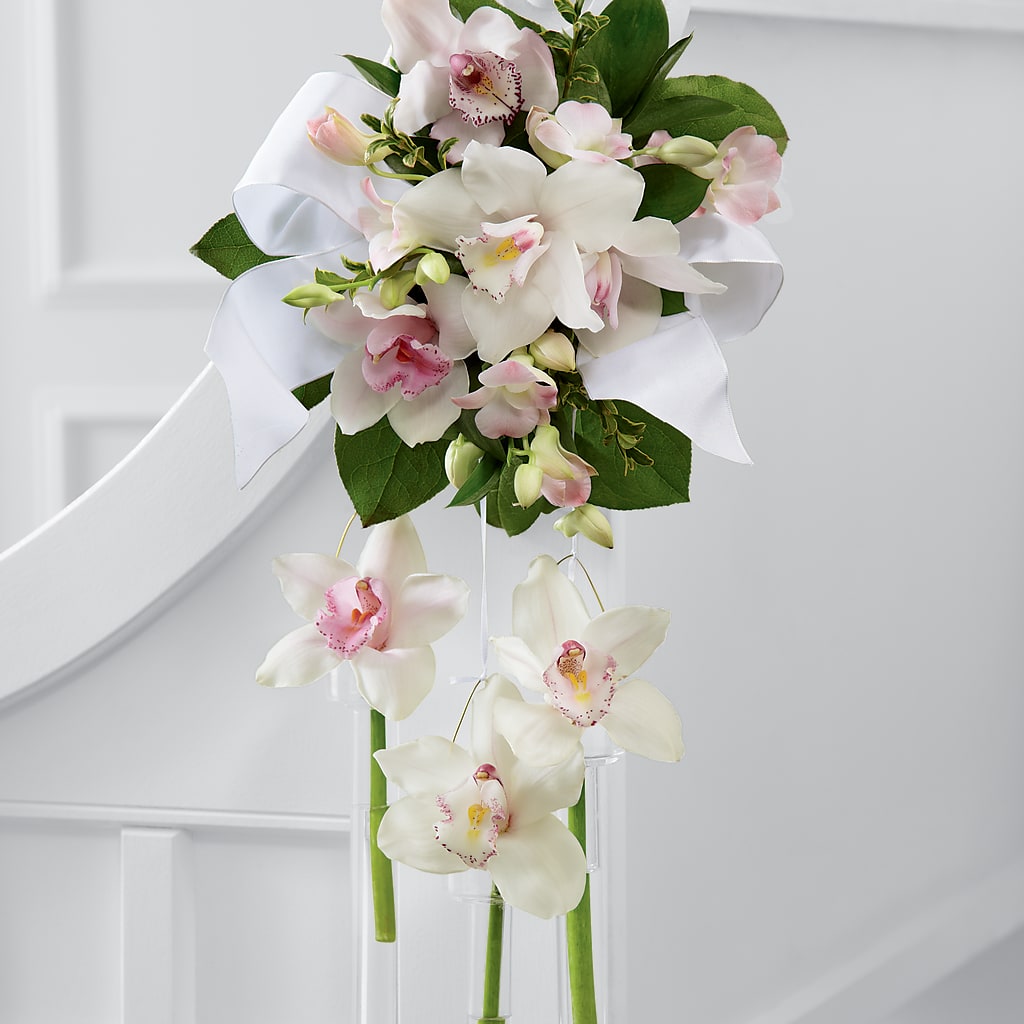 Perfect Entrance Pew Arrangement – HEARTS & FLOWERS FLORIST, Pine Bush NY