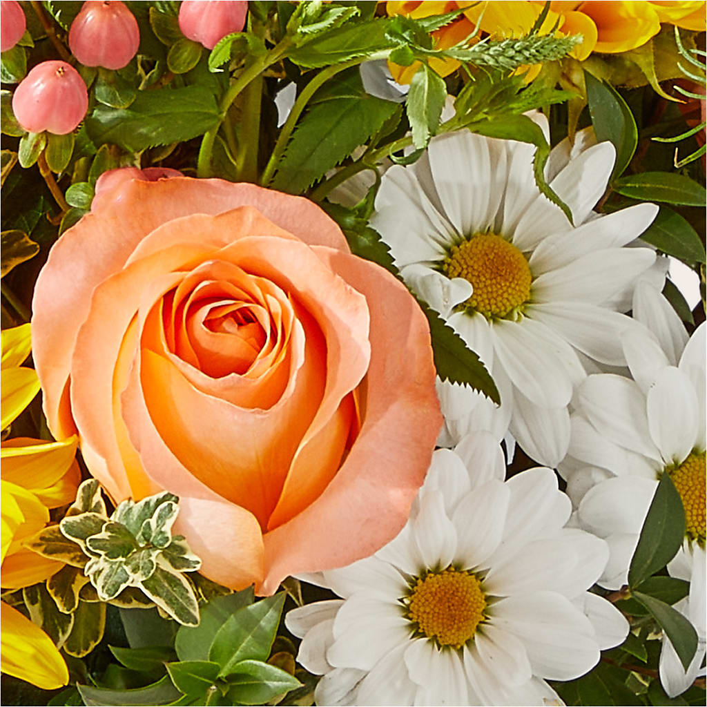 The Good Life Bouquet – HEARTS & FLOWERS FLORIST, Pine Bush NY