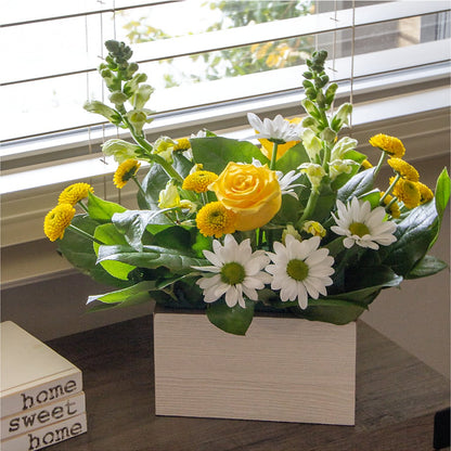 Sun Salutation Box Bouquet – HEARTS & FLOWERS FLORIST, Pine Bush NY