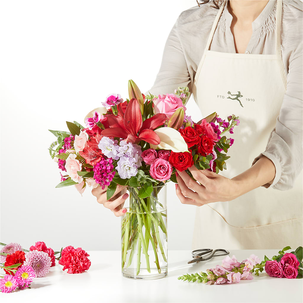 Swooning Over You - A Luxury Florist Original – HEARTS & FLOWERS FLORIST, Pine Bush NY