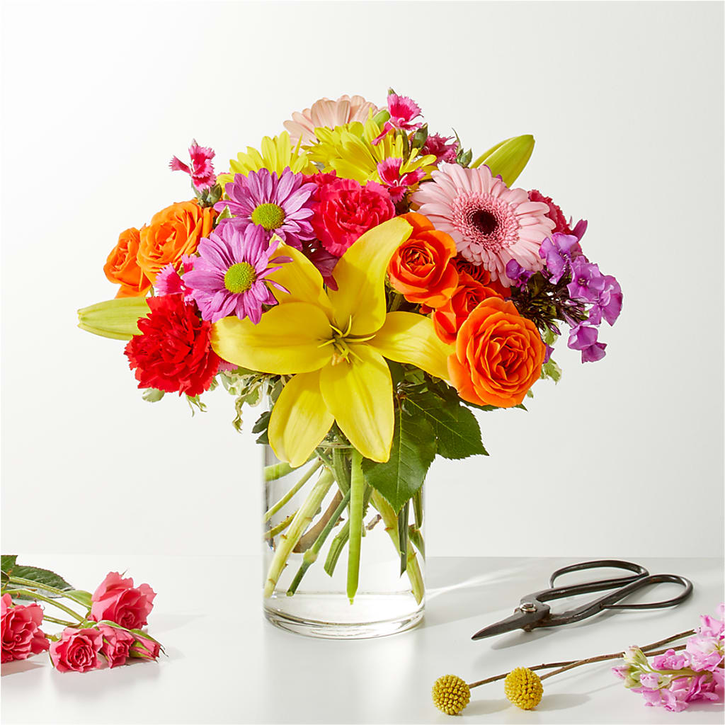Cue the Confetti - A Florist Original – HEARTS & FLOWERS FLORIST, Pine Bush NY