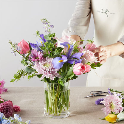 Pastel Tradition - A Florist Original – HEARTS & FLOWERS FLORIST, Pine Bush NY
