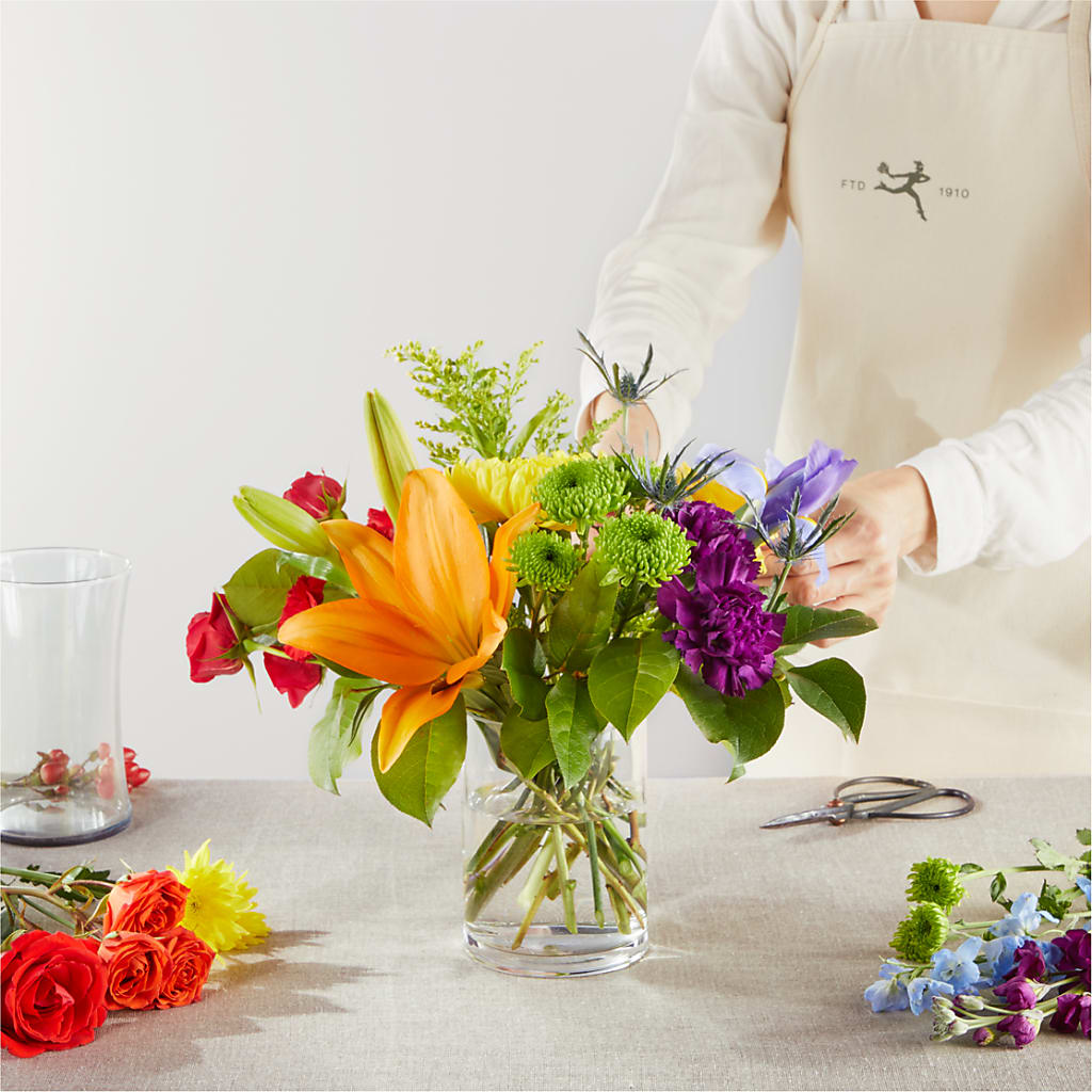 Summer Spectra - A Florist Original – HEARTS & FLOWERS FLORIST, Pine Bush NY