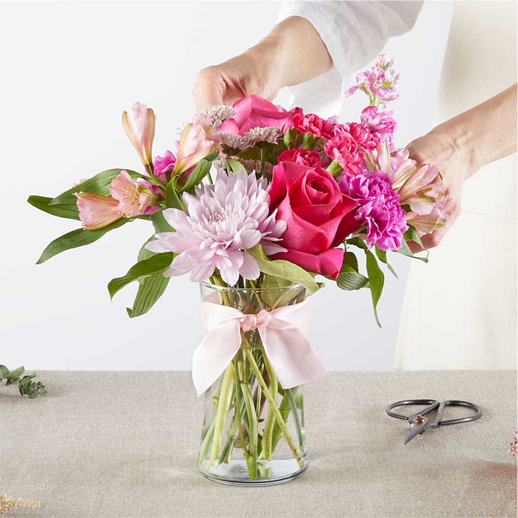 Pink Ribbon - A Florist Original – HEARTS & FLOWERS FLORIST, Pine Bush NY