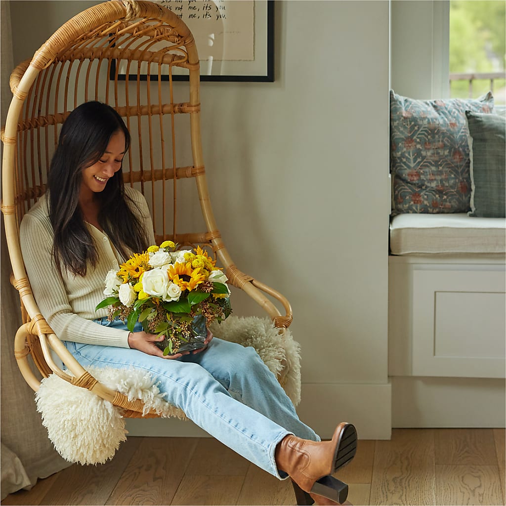 Luminous Morning Bouquet – HEARTS & FLOWERS FLORIST, Pine Bush NY