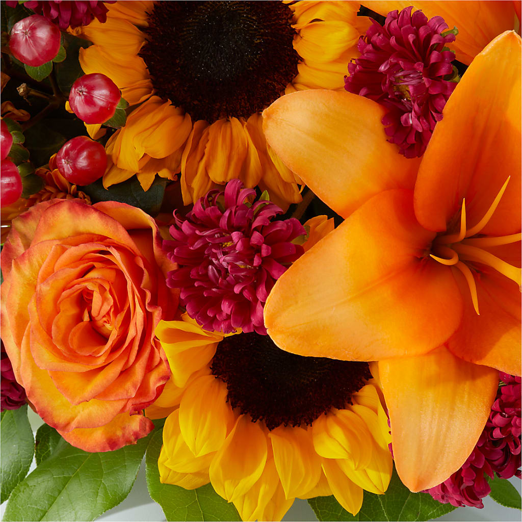 Grateful Centerpiece – HEARTS & FLOWERS FLORIST, Pine Bush NY