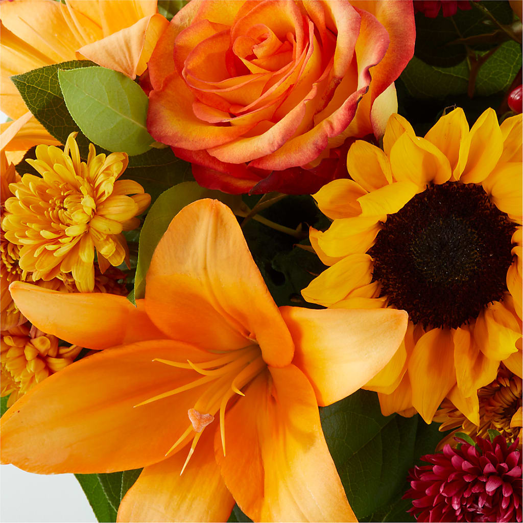 Grateful Centerpiece – HEARTS & FLOWERS FLORIST, Pine Bush NY
