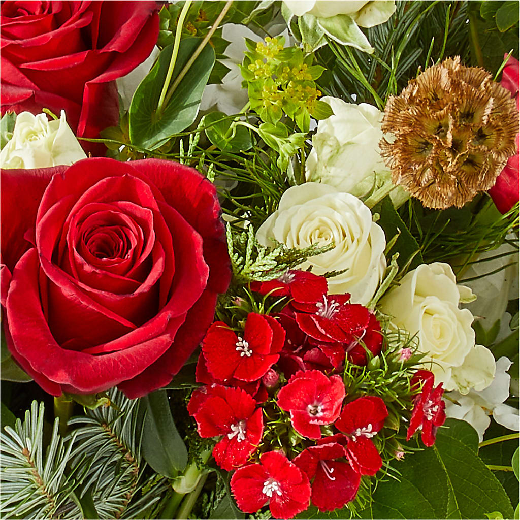 Deck the Halls Bouquet – HEARTS & FLOWERS FLORIST, Pine Bush NY