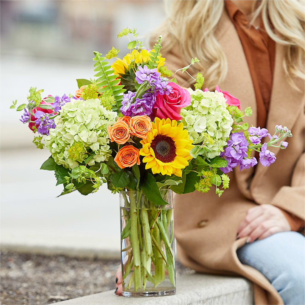 Vibrant Greetings Bouquet – HEARTS & FLOWERS FLORIST, Pine Bush NY