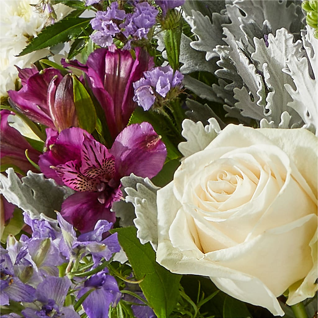 Shooting Star Bouquet – HEARTS & FLOWERS FLORIST, Pine Bush NY
