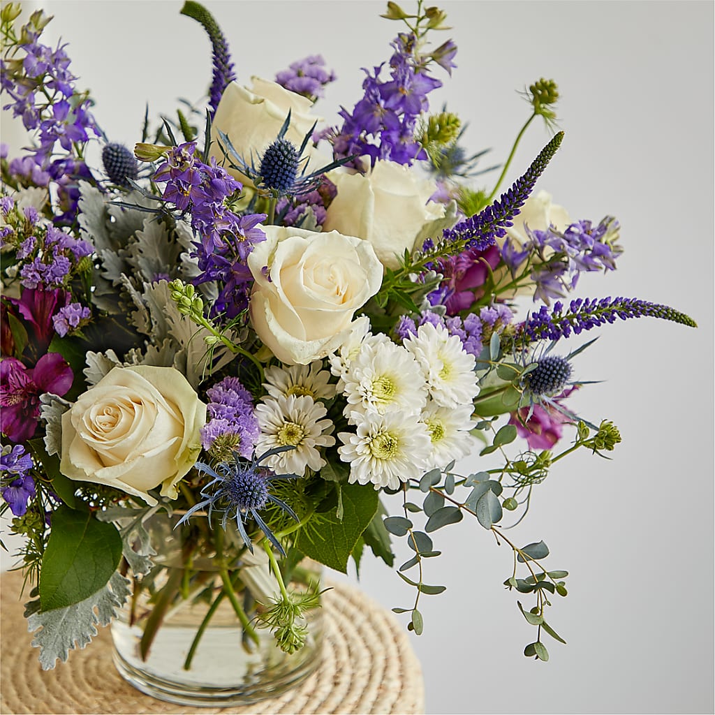 Shooting Star Bouquet – HEARTS & FLOWERS FLORIST, Pine Bush NY