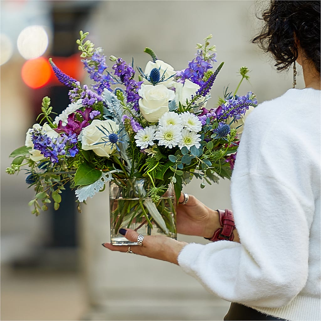 Shooting Star Bouquet – HEARTS & FLOWERS FLORIST, Pine Bush NY