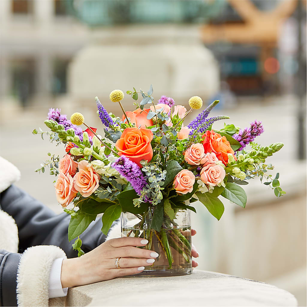 The Standout Bouquet – HEARTS & FLOWERS FLORIST, Pine Bush NY