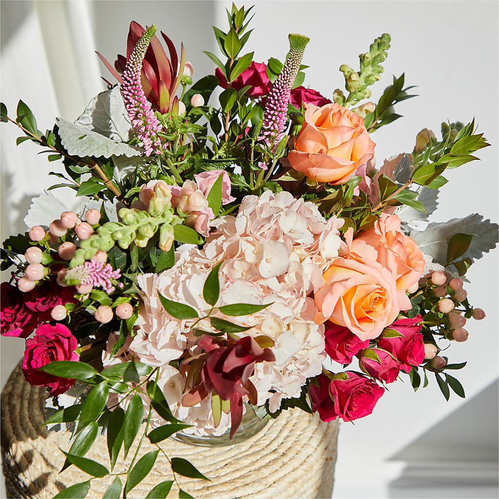 Glitz & Glam Bouquet – HEARTS & FLOWERS FLORIST, Pine Bush NY