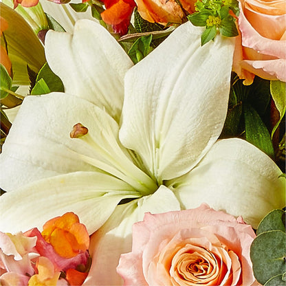 Grapefruit Splash Bouquet – HEARTS & FLOWERS FLORIST, Pine Bush NY