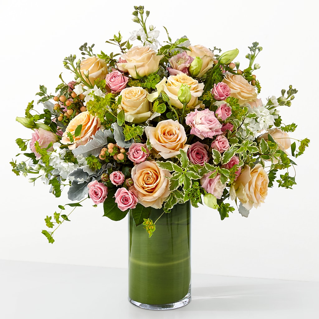 The Glamour Shot – HEARTS & FLOWERS FLORIST, Pine Bush NY